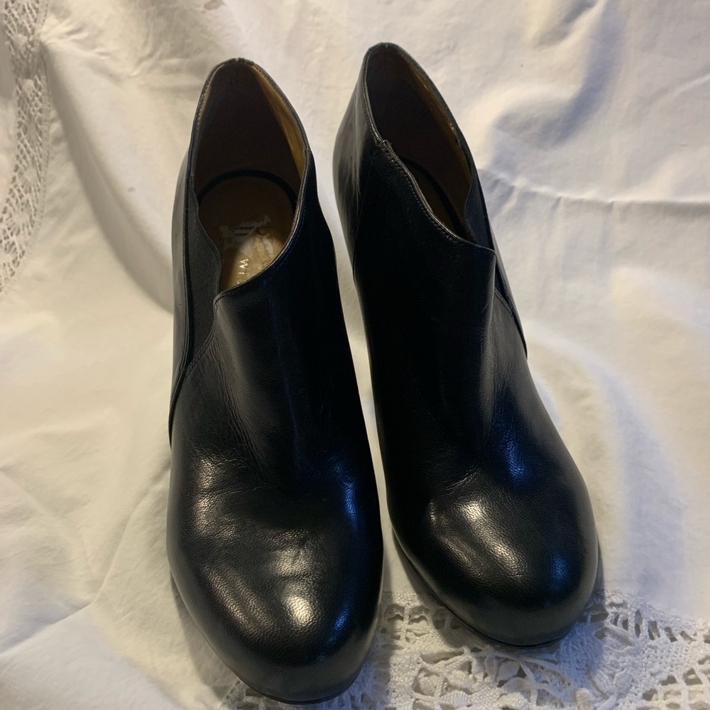 Women heels - Picture 1 of 7